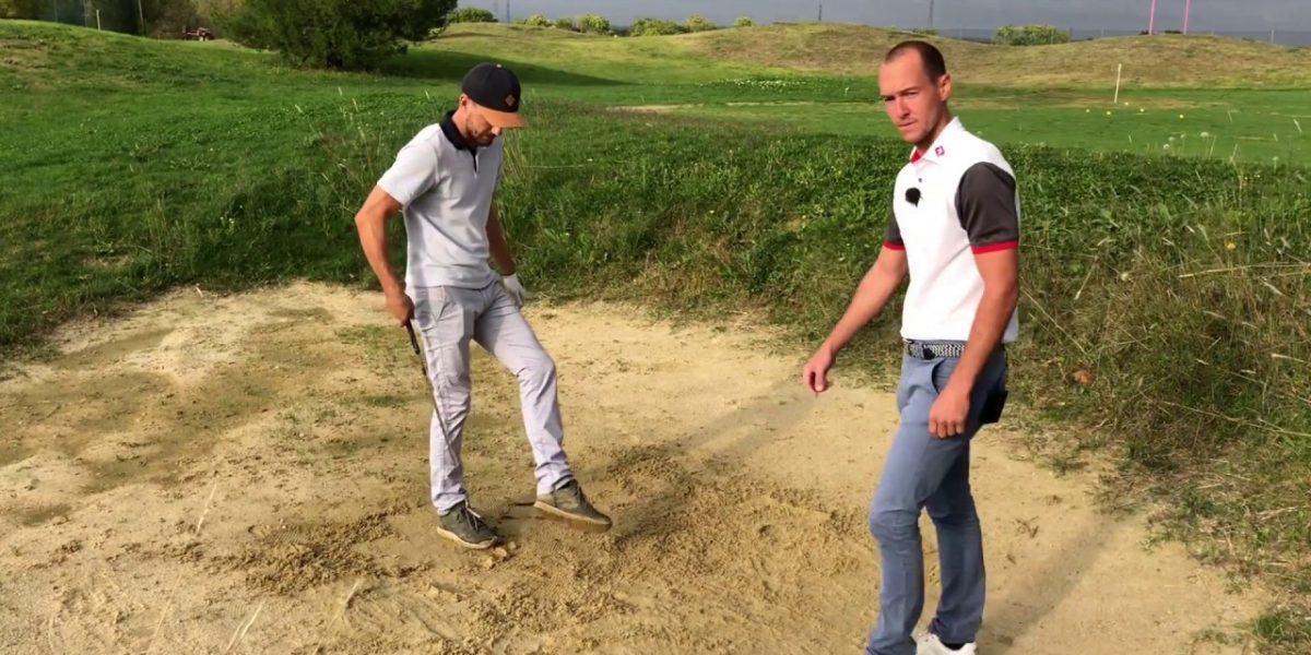 Cours de golf dans le bunker
