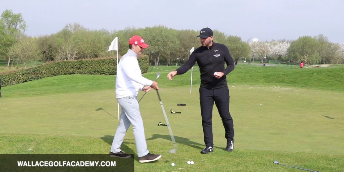 COURS DE GOLF - PETIT JEU EN SITUATION AVEC UN AMATEUR